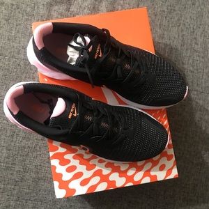 Woman’s Nike Renew Run